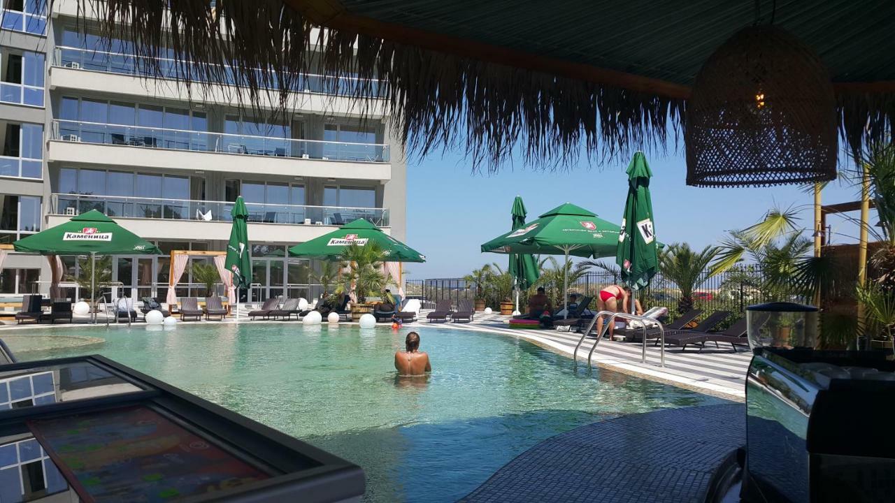 Allure Beach Resort Aparthotel Primorsko Esterno foto