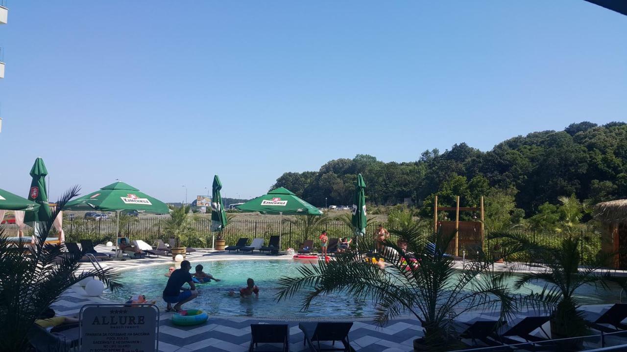 Allure Beach Resort Aparthotel Primorsko Esterno foto