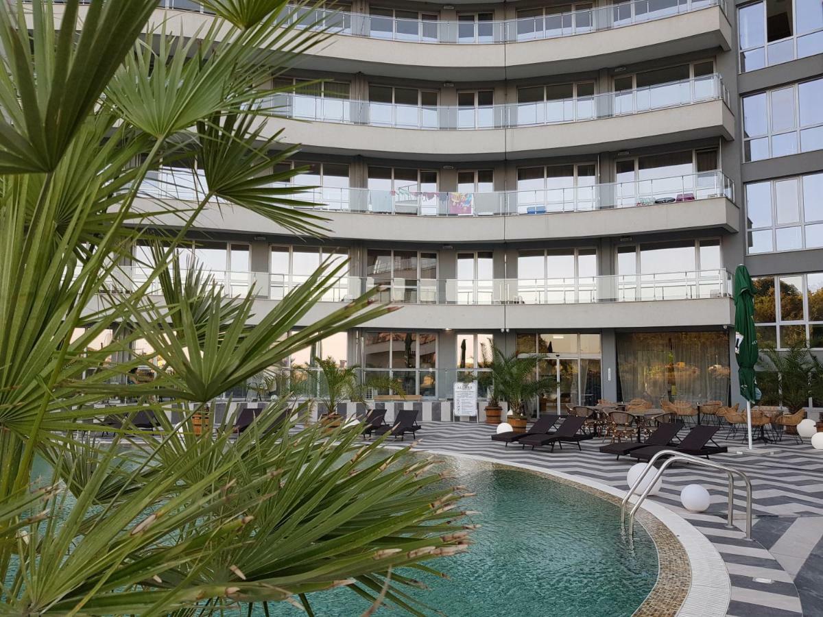 Allure Beach Resort Aparthotel Primorsko Esterno foto