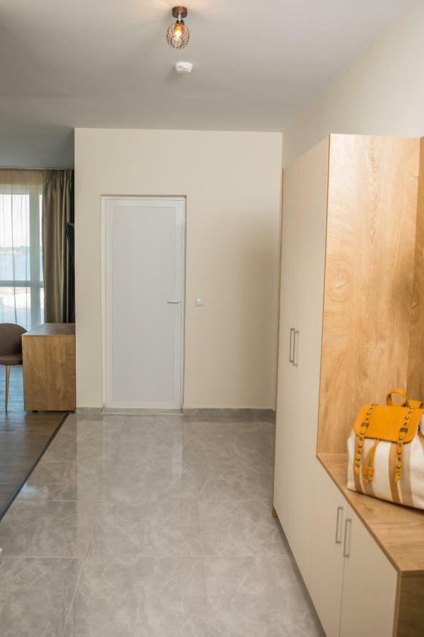 Allure Beach Resort Aparthotel Primorsko Esterno foto